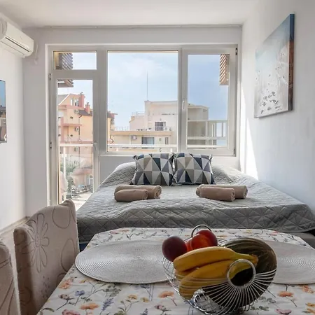 Soleil Bleu Beachfront Getaway - Beachfront Apartment With Sea View - Airport Meet & Greet - Free Parking - Nessebar