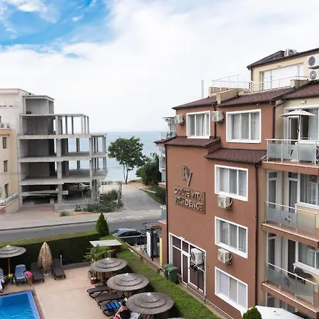 شقة Soleil Bleu Beachfront Getaway - Beachfront Apartment With Sea View - Airport Meet & Greet - Free Parking - Nessebar